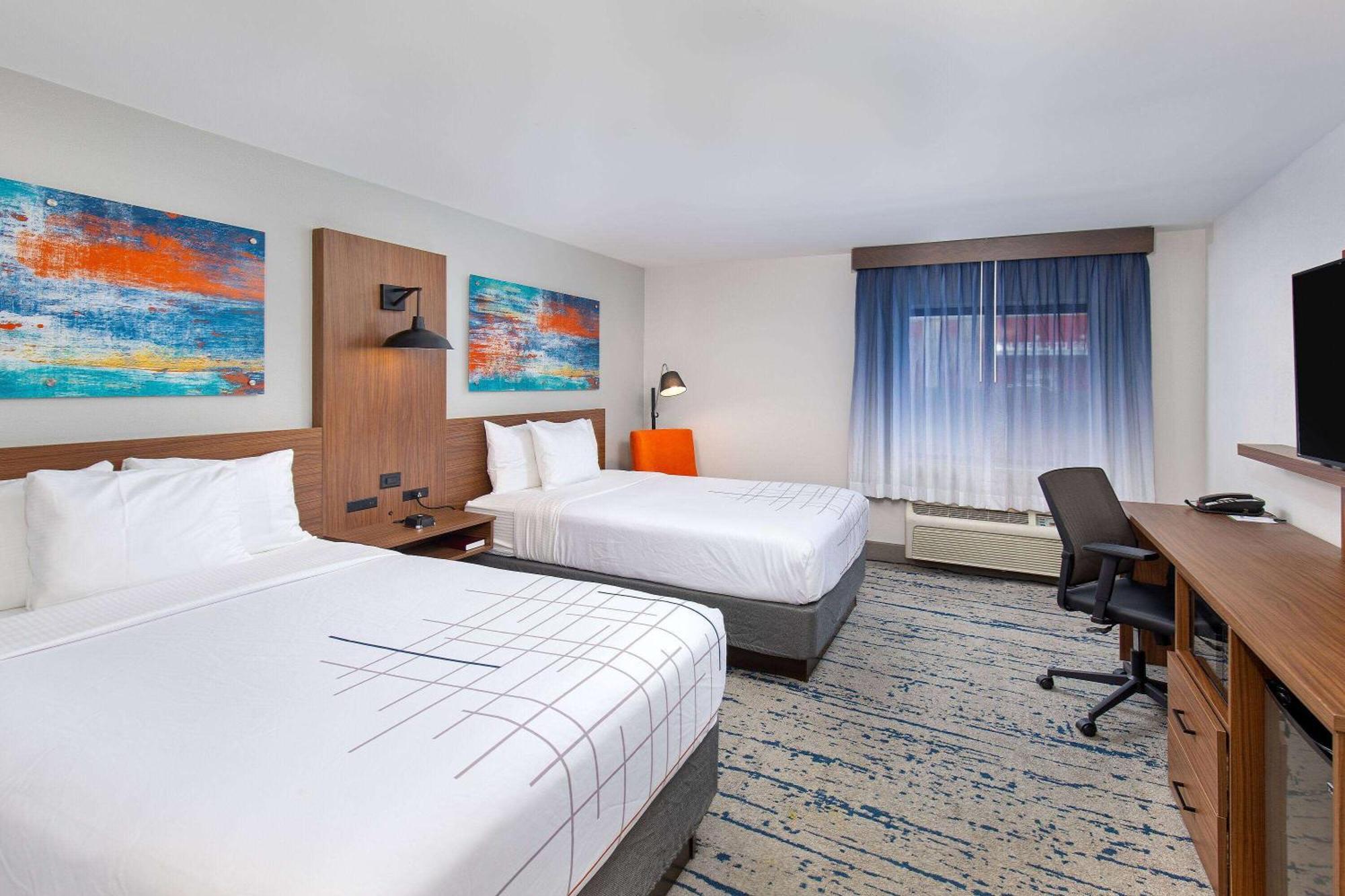La Quinta By Wyndham Nashville Airport Exterior photo